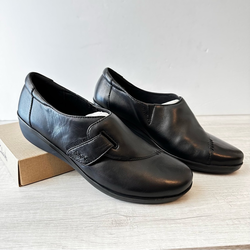 Clarke’s Everlay Kara leather comfort shoes. Size 9-1/2 M. Black. New in box.